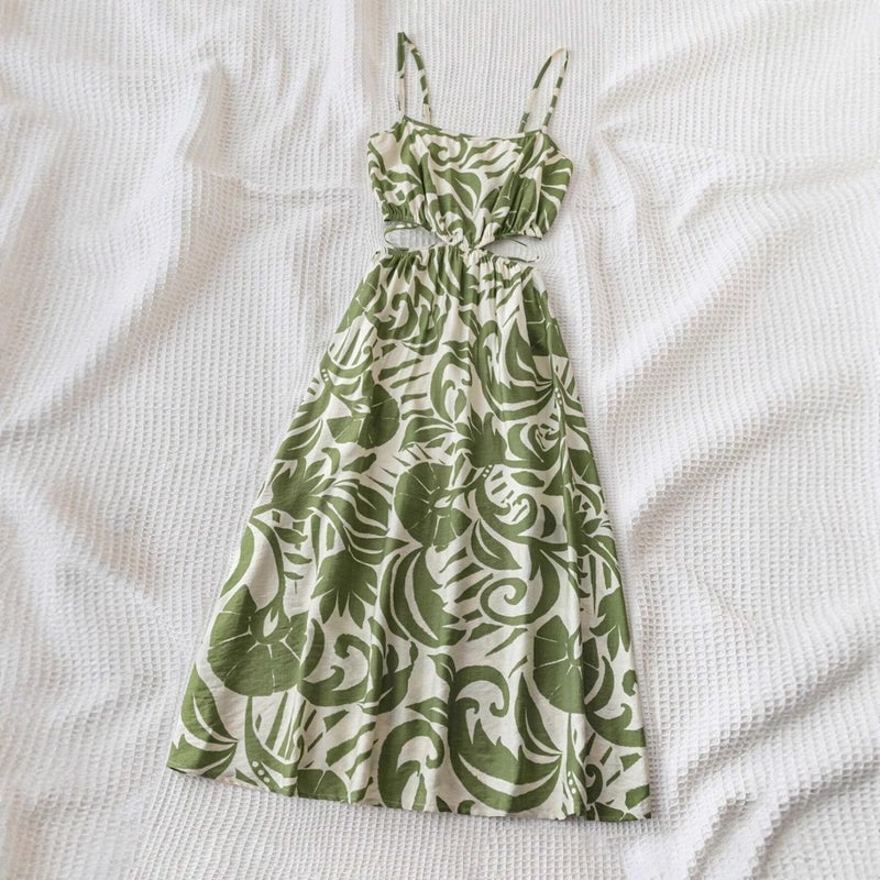 Women's Summer Green Floral Long Sleeveless Dress, Cut-out Waist, Vacation Style - Image 2