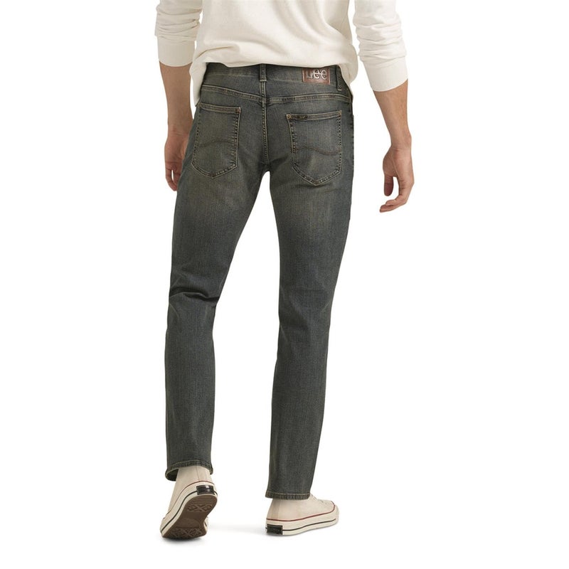 Lee Men's Extreme Motion Straight Taper Jean Maverick 32W x 34L - Image 2