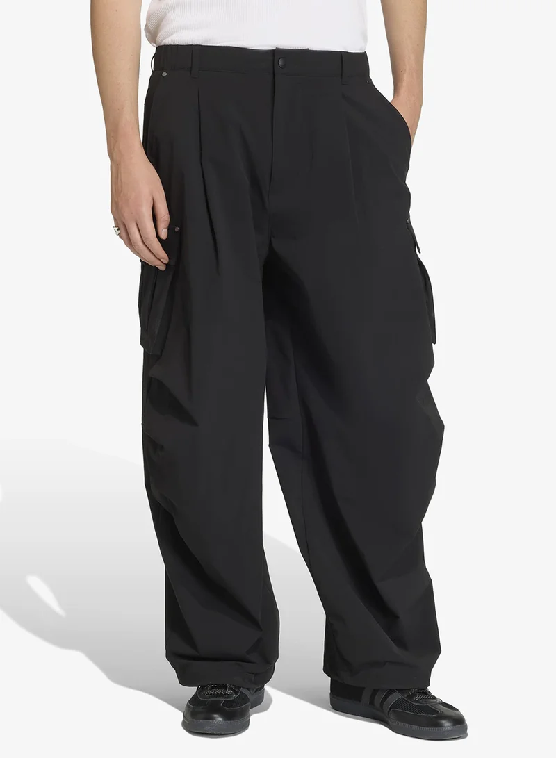 Premium Essential Logo Sweatpants