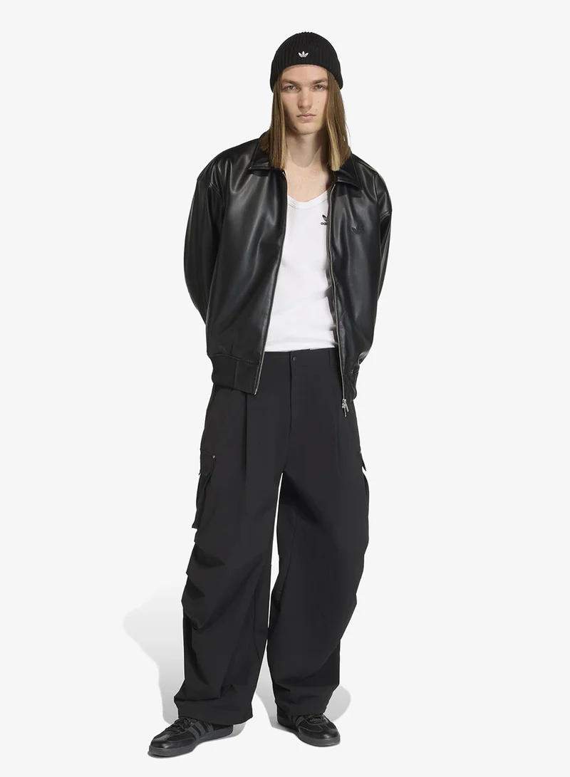 Adidas Originals BLACK Premium Essential Logo Sweatpants for Men | Best Price UAE