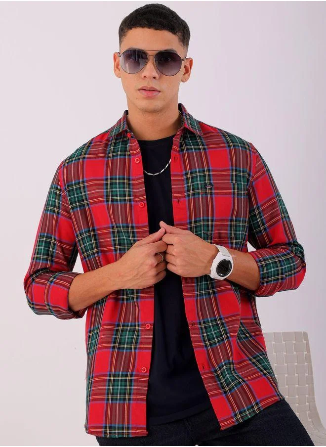 The Indian Garage Co Men Slim Fit Checkered Full Sleeves Cutaway Collar Casual Shirt
