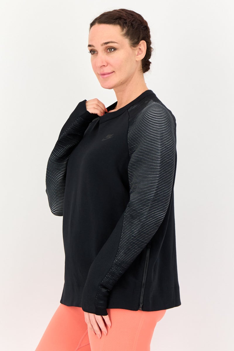 Nike Women Sportswear Fit Long Sleeve Outdoor Sweatshirt, Black - Image 2