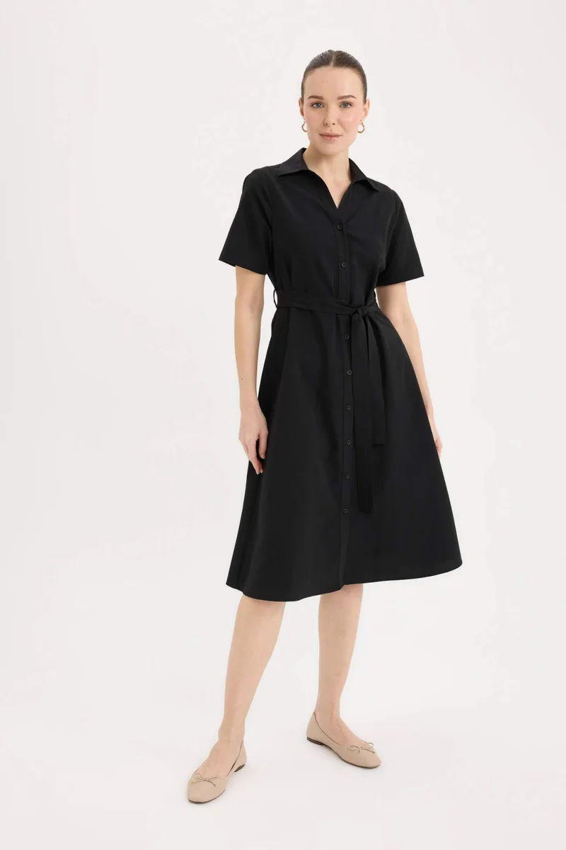 ديفاكتو A Cut Shirt Collar Poplin Short Sleeve Midi Dress