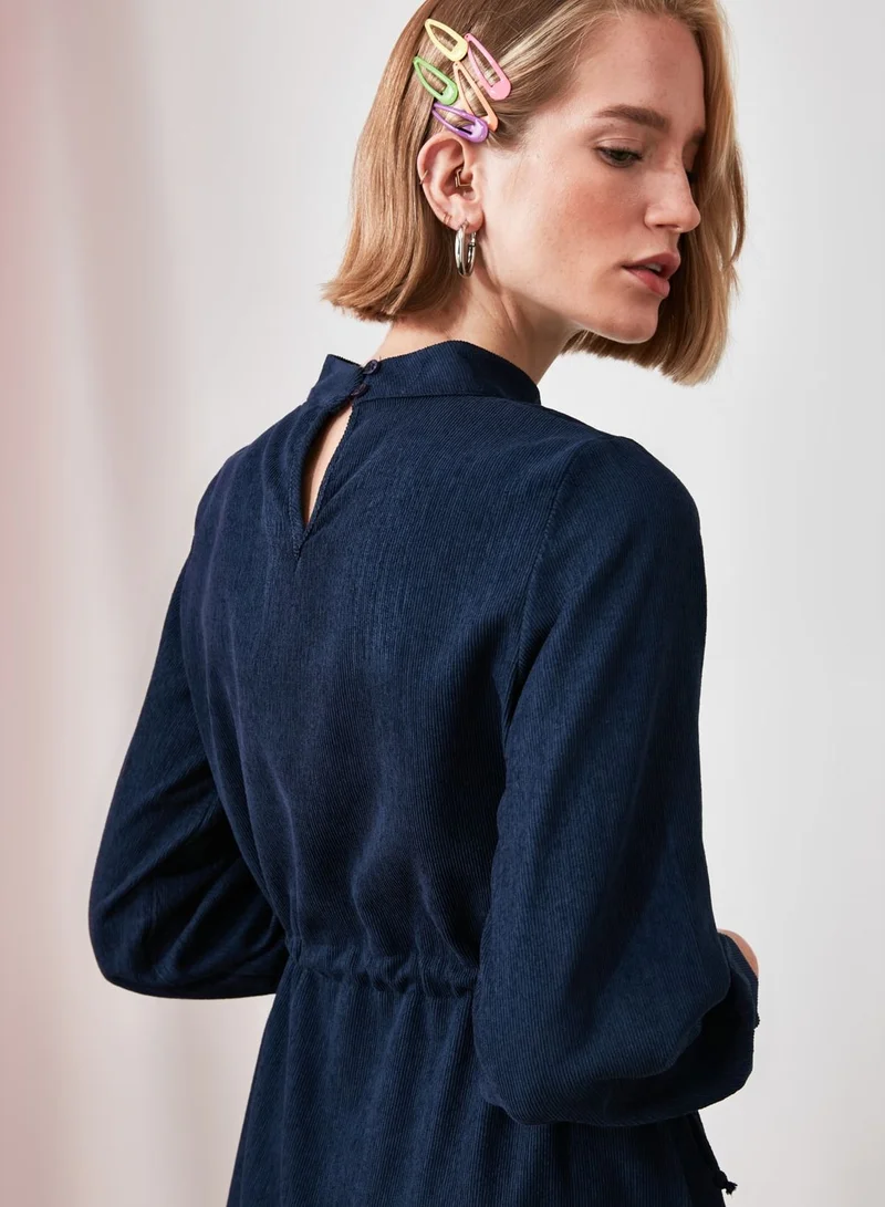 ترينديول Lace Detail Velvet Dress
