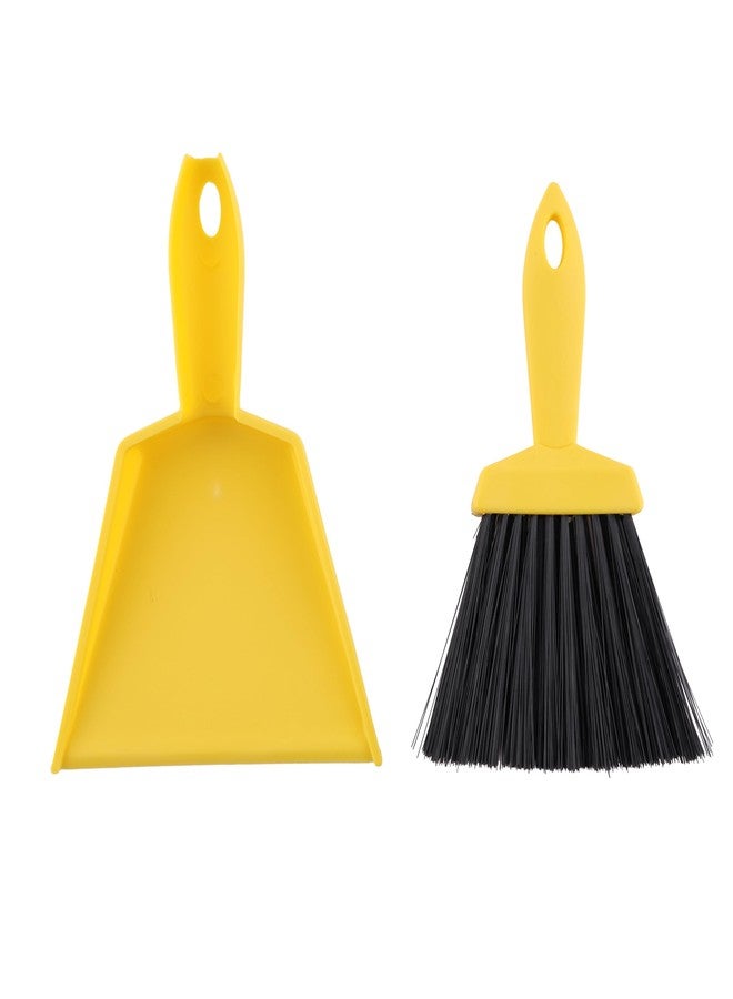 Coghlan's Compact Nesting Tent Whisk and Dust Pan: Lightweight 3.5 oz Handheld Cleaning Set with Fine Bristles, Collects Sand and Dirt, Ideal for Camping, Hiking, and Outdoor Adventures - Image 2