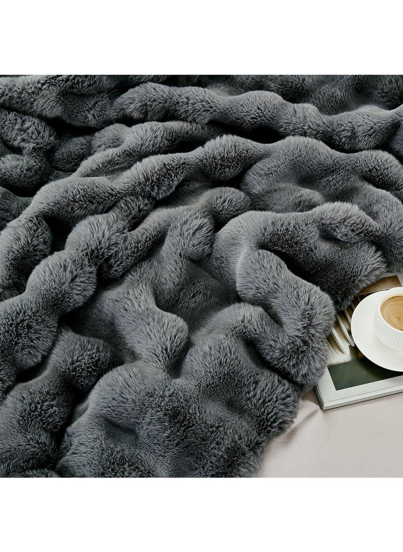 GT-Wheel - Luxury Plush Throw Blanket Super Soft Cozy Fuzzy Blanket Faux Rabbit Fur Blanket Lightweight Blanket - Image 1