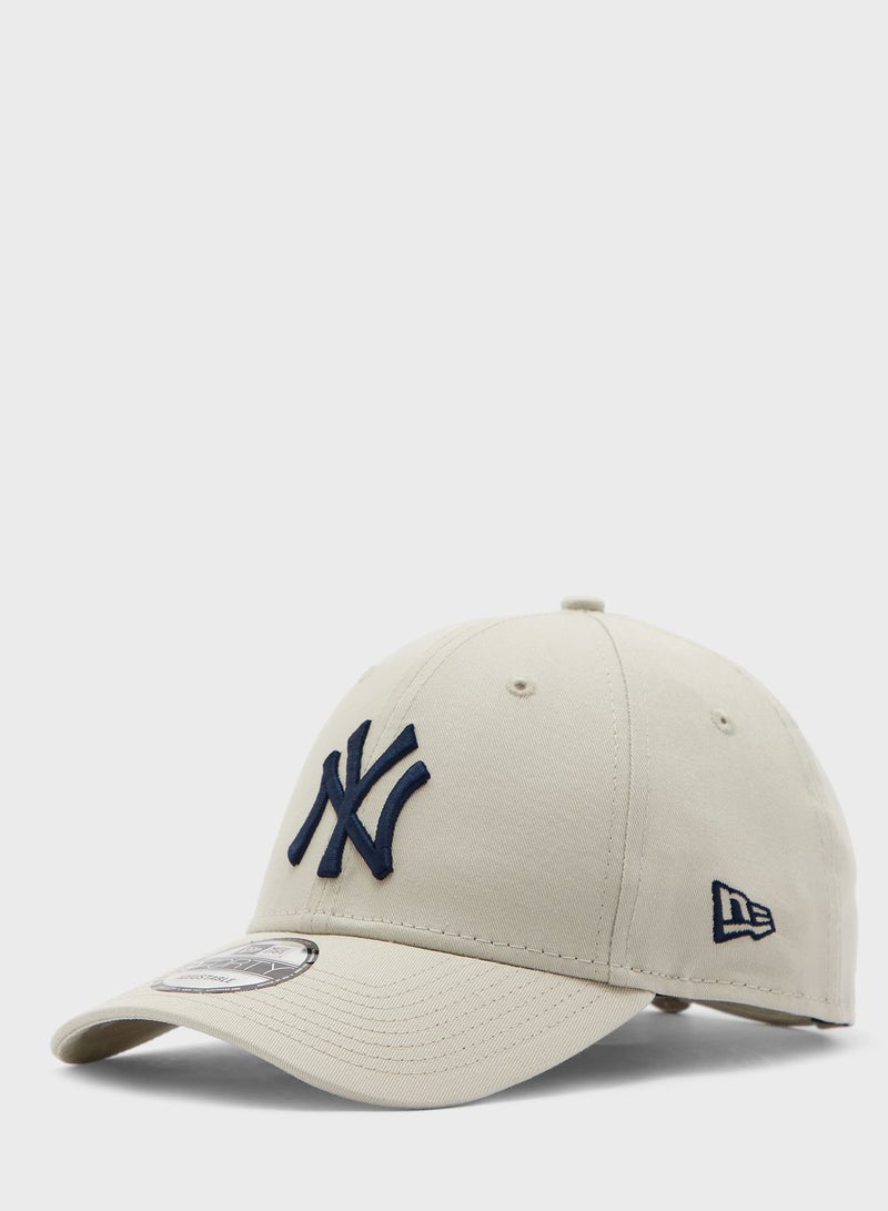NEW ERA 9Forty New York Yankees League Cap - Image 1