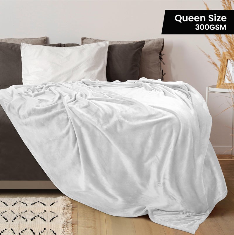 Utopia Bedding Fleece Blanket Queen Size White 300GSM Luxury Anti-Static Fuzzy Soft Microfiber Bed Blanket (90x90 Inch) - Image 2