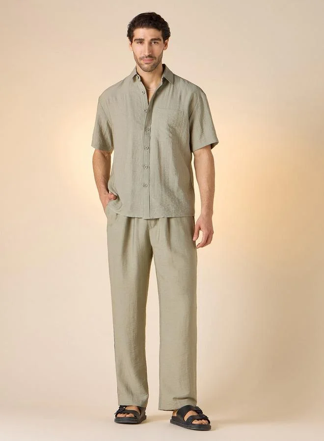 Iconic Iconic Regular Fit Shirt with Short Sleeves and Pocket