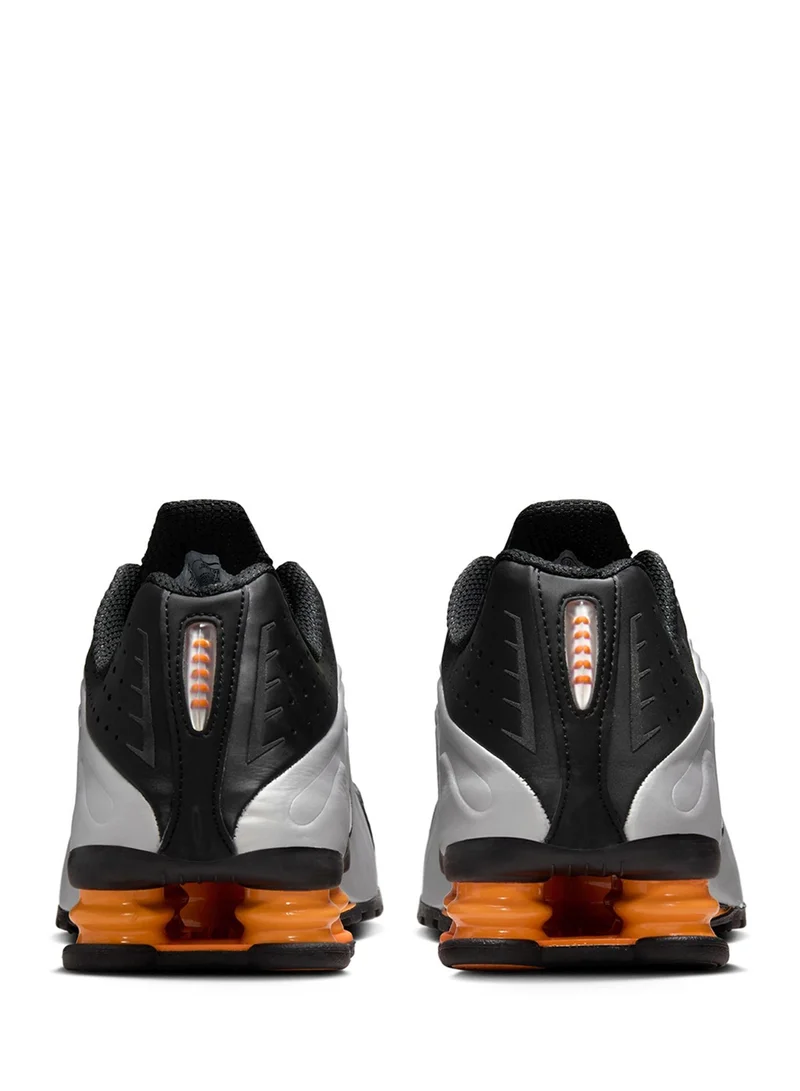 Nike Shox R4