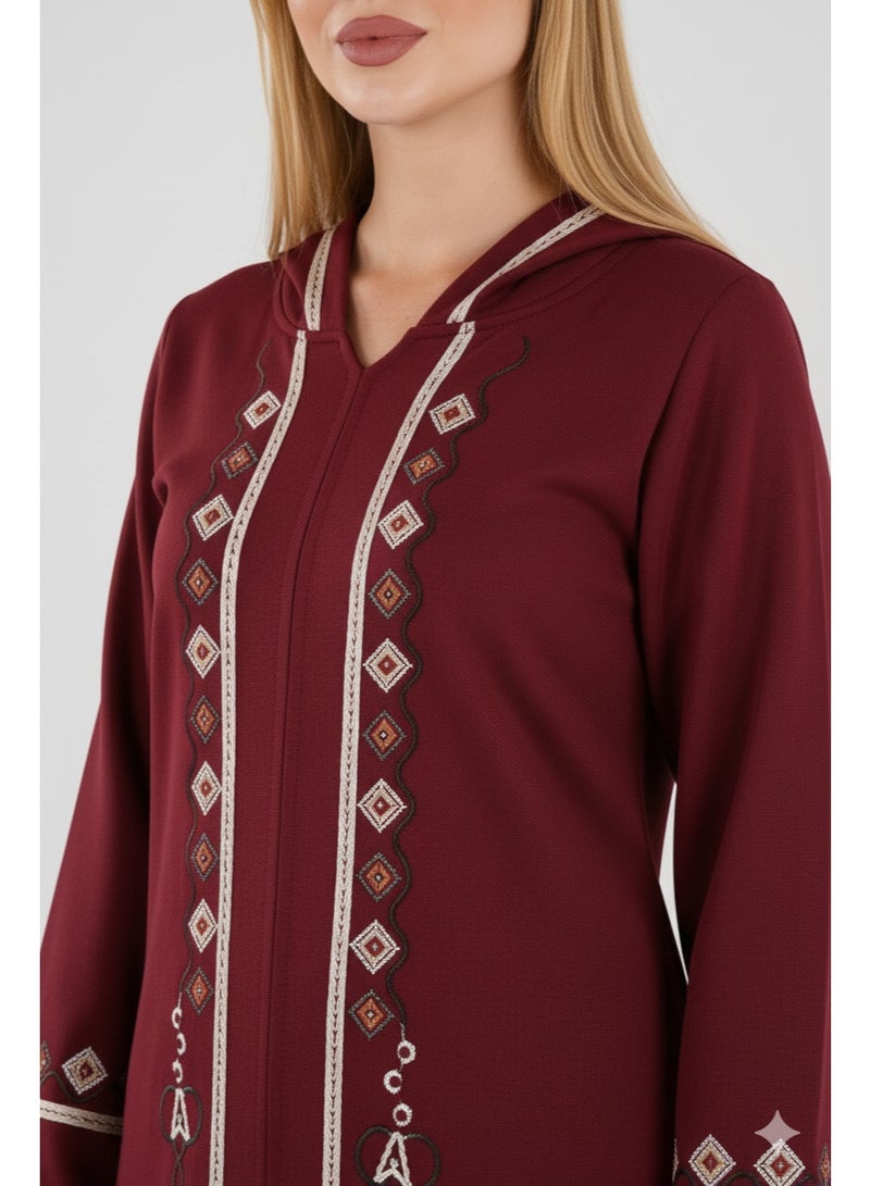 زيكوتكس  عباية شتوية نسائية بقلنسوة من خامة الميلتون الفاخرة - تصميم مطرز بأكمام طويلة - لون عنابي - Image 2