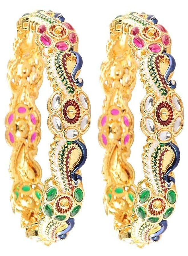 BANGLESKART طقم أساور كادا فاخر من بانغلسكارت، مطلي بالذهب، مصنوع من سبيكة معدنية، مرصع بأحجار زركون متعددة وتصميم طاووس ميناكاري، مناسب للنساء والفتيات. أساور تقليدية من سبيكة معدنية، مناسبة لحفلات الزفاف والمناسبات والأعياد. طقم مكون من قطعتين. - Image 2