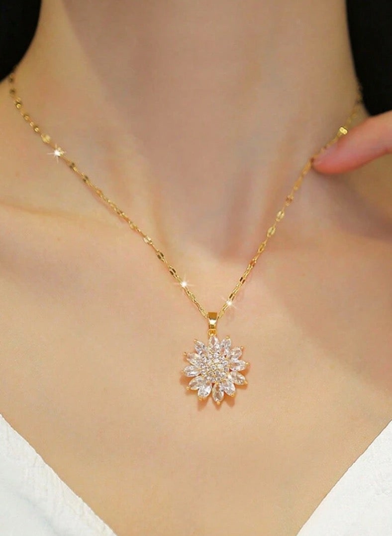 إيكوال سلسال نسائي أنيق مصنوع من الاستانلس ستيل مطلي باللون الذهبي - Image 1