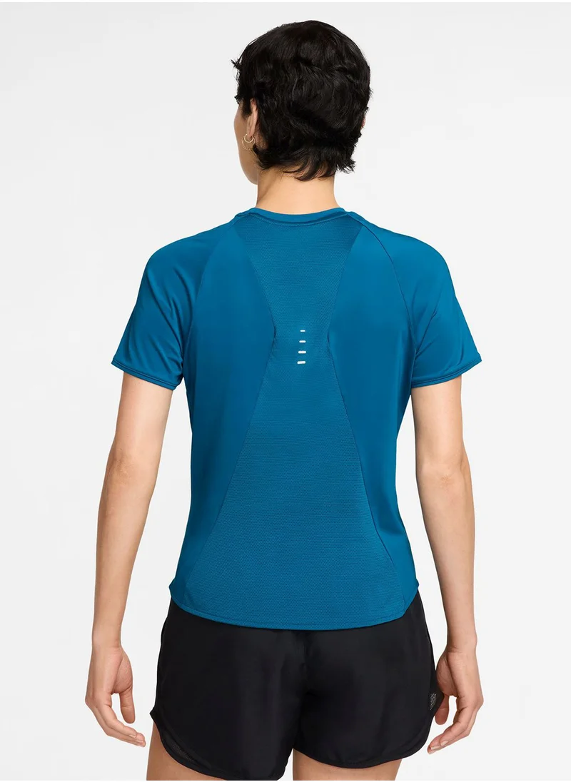 Nike Swift Dri-Fit T-Shirt