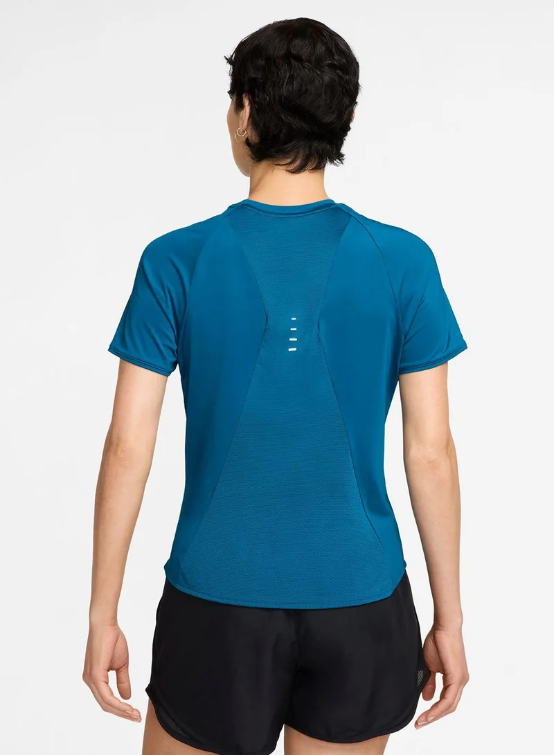 Nike Swift Dri-Fit T-Shirt