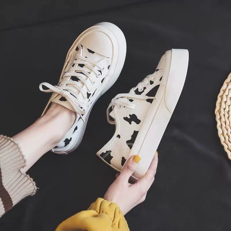 Cute Cow Canvas Shoes 2025 Spring New Style Female Students Korean Version Ulzzang Versatile Low-Top White Shoes Ins Trend - Image 2