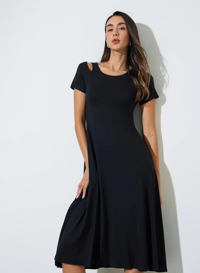 ستايلي Black Solid Shoulder Cut-Outs A-Line Midi Dress