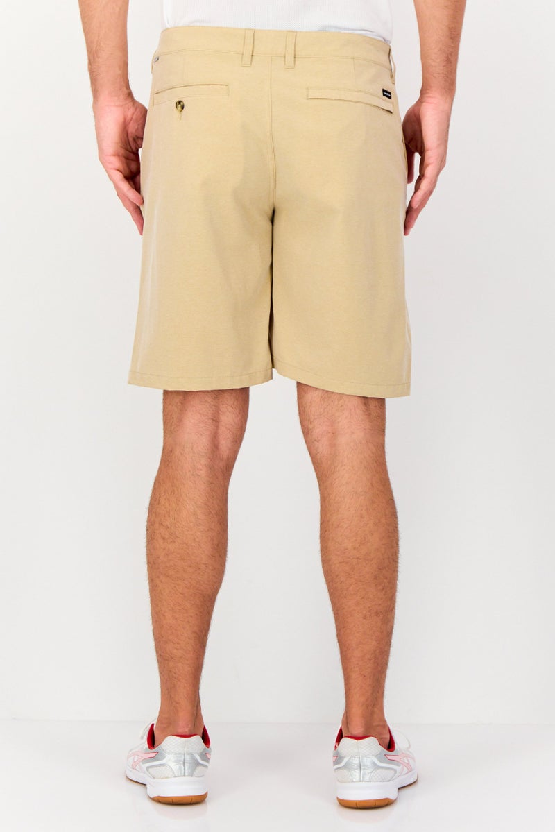 QUIKSILVER شورتات رياضية للرجال بتصميم محبوك، تان - Image 2