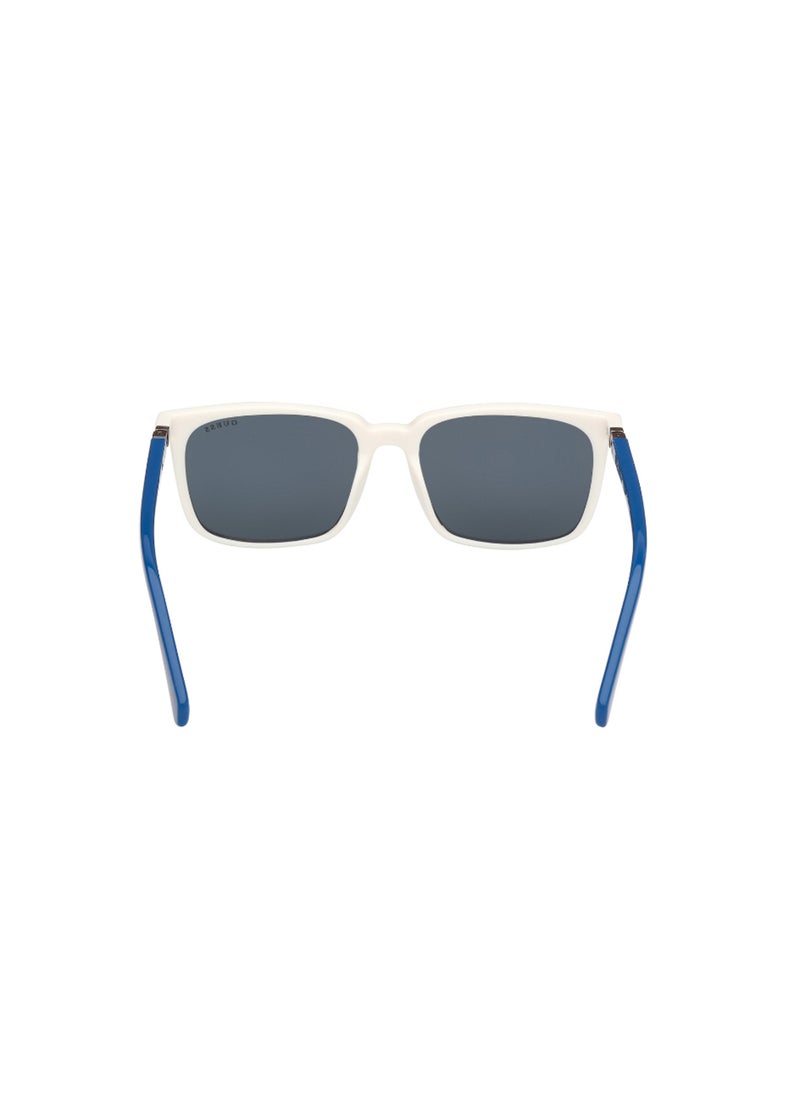 GUESS Boys UV Protection Rectangular Shape Plastic Sunglasses GU829424V52 - Lens Size: 52 Mm - White  - Image 4