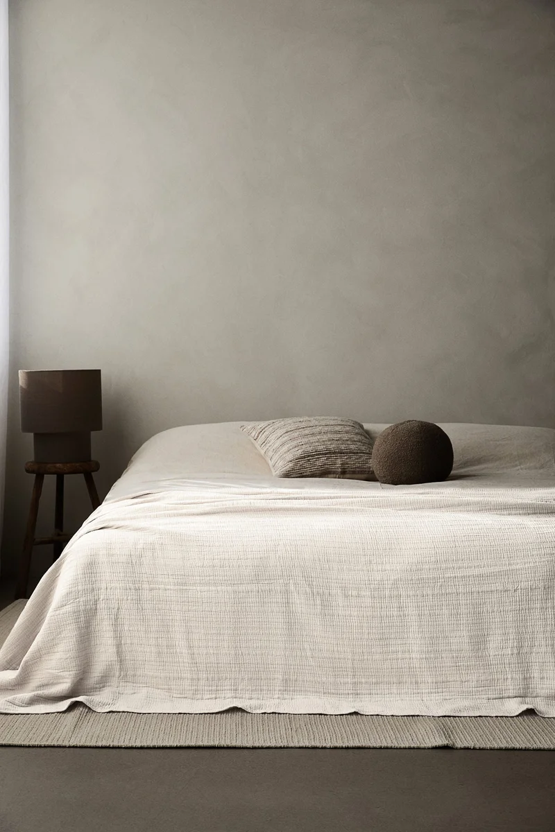 اتش اند ام مفرش سرير من قطن الموسلين