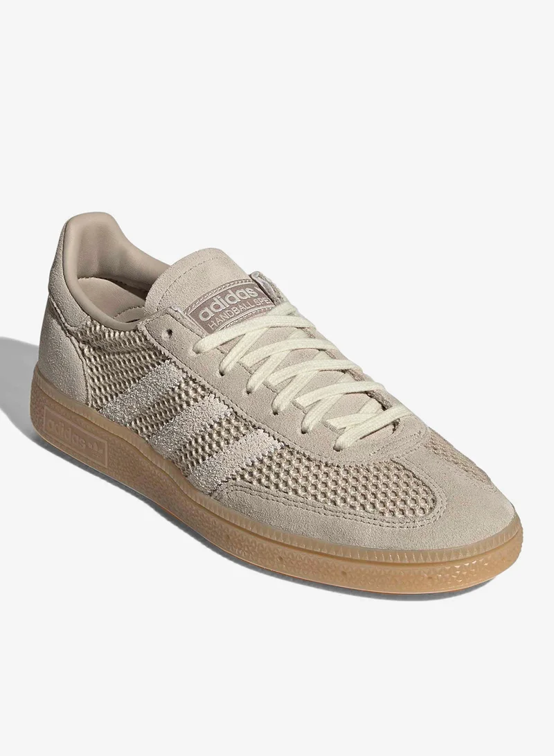 Adidas Originals WONBEI/CREWHT/GUM3 Handball Spezial for Women | Best Price UAE