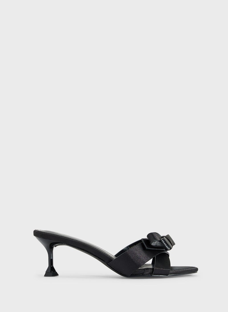 Ginger Low Heeled Sandal With Bow  - Image 1