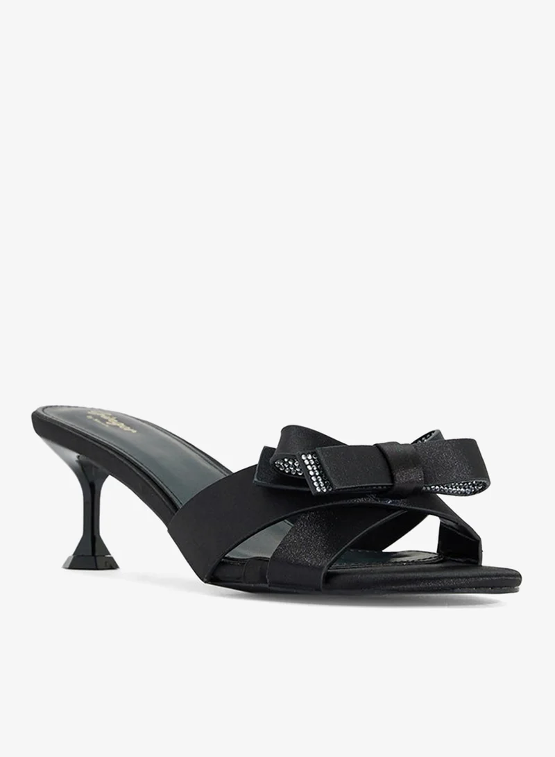 Ginger Low Heeled Sandal With Bow