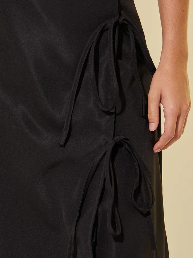 Take Two Take Two Solid Tie Detail Wrap Look A-Line Maxi Skirt