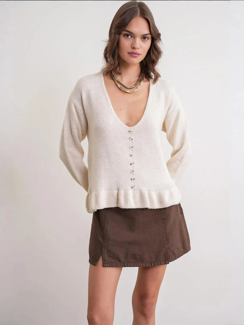 MixRay Mixray Lightweight V-Neck Knit Top with Button Detail