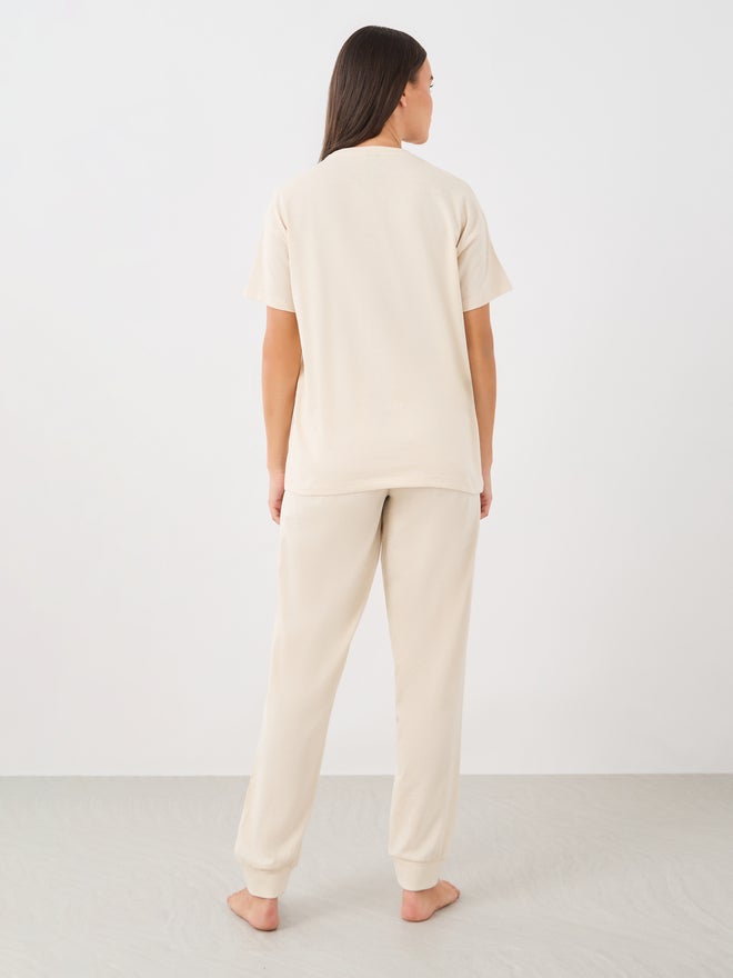 Styli Unwind Graphic Print T-Shirt and Cuffed Pyjama Set