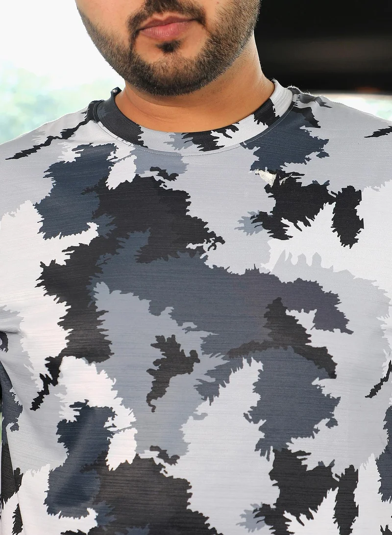 Instafab Plus Men's Moon Grey Camouflage Activewear T-Shirt