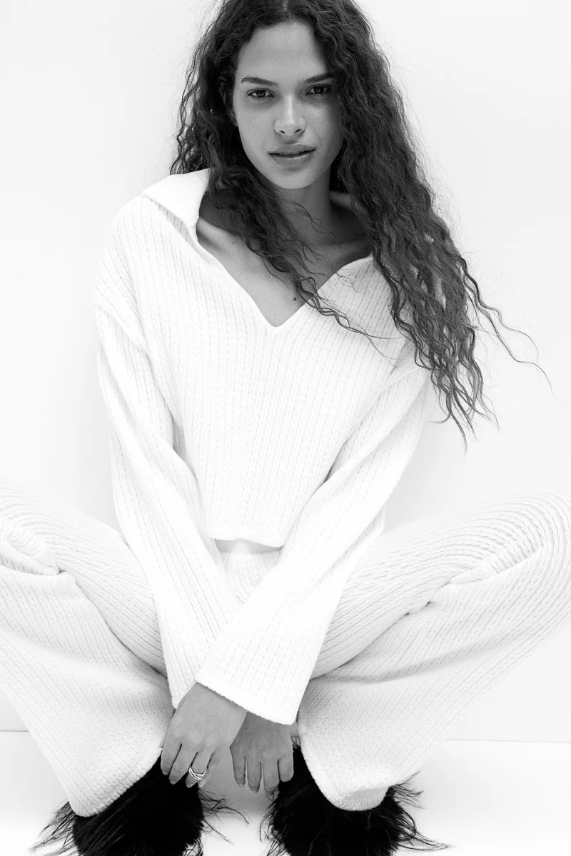 اتش اند ام Flared cable-knit look trousers