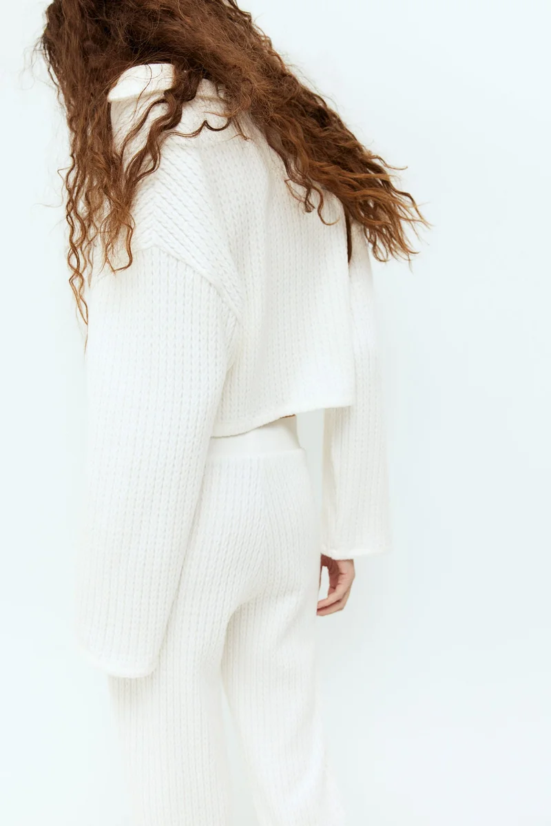 اتش اند ام Flared cable-knit look trousers
