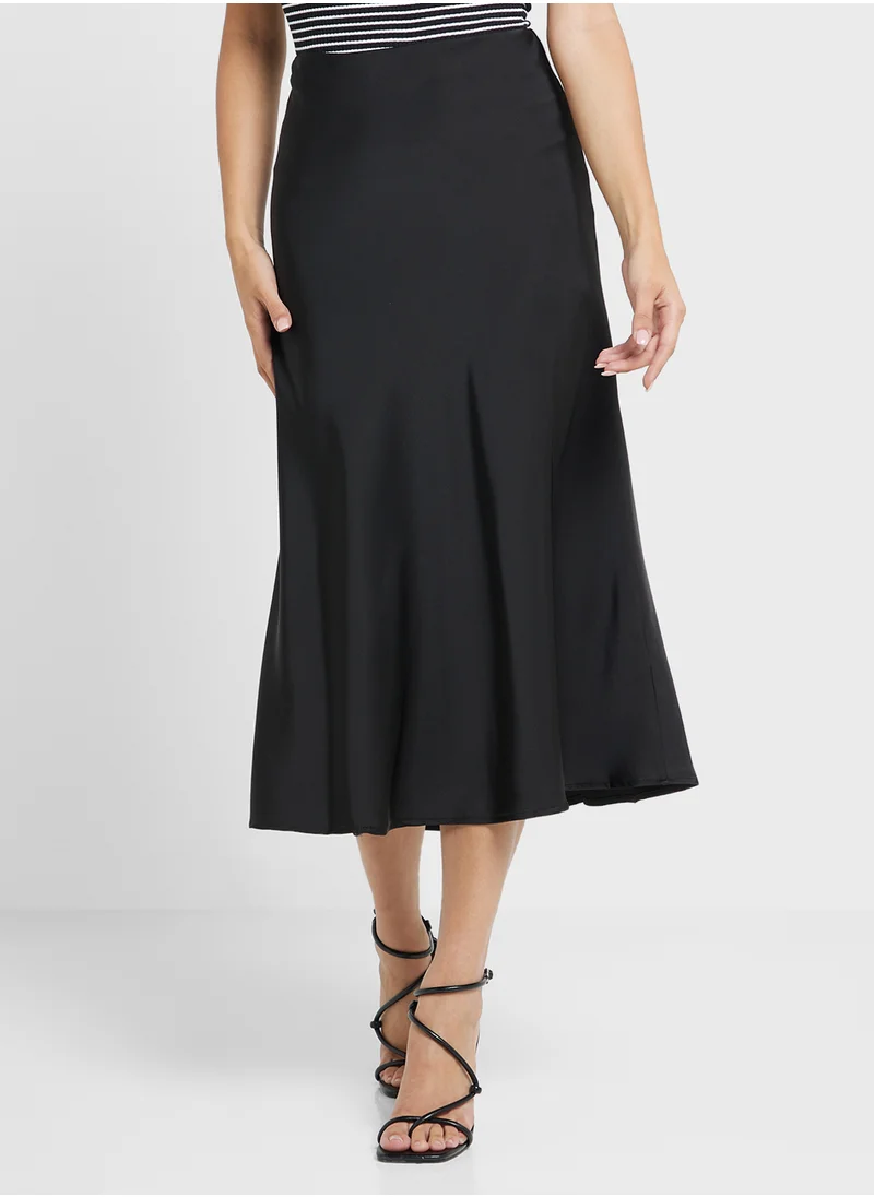 جينجر Satin A Line Midi Skirt