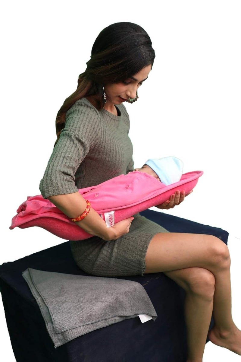 HOOPA وسادة تغذية مع غطاء هود 2 في 1 مع عش الفراولة | وسادة رضاعة | وسادة للرضاعة الطبيعية | حاملة مائلة | حاملة للرضع | وسادة للرضاعة - Image 1