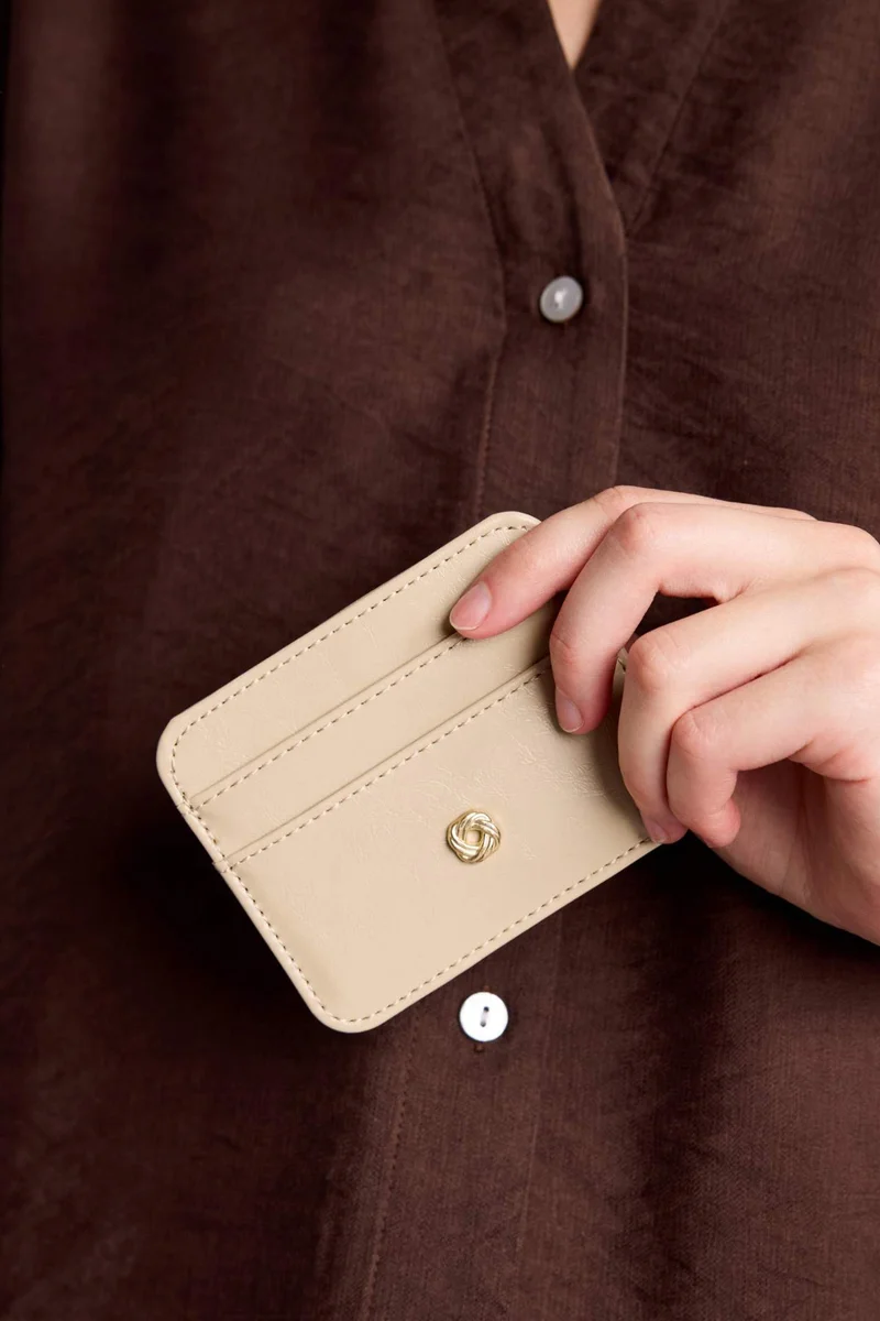 Woman Faux Leather Business Card Wallet