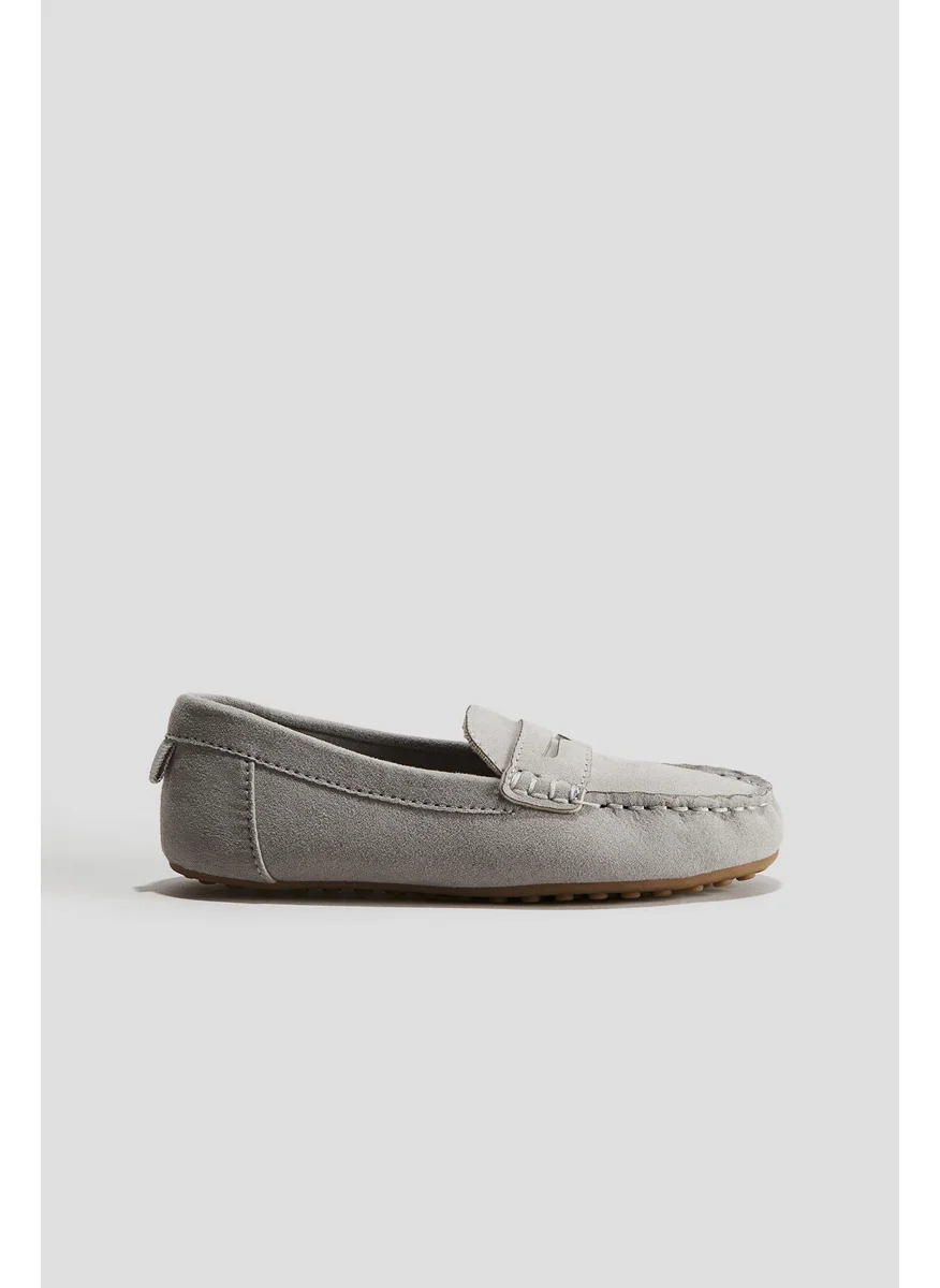 اتش اند ام Loafers