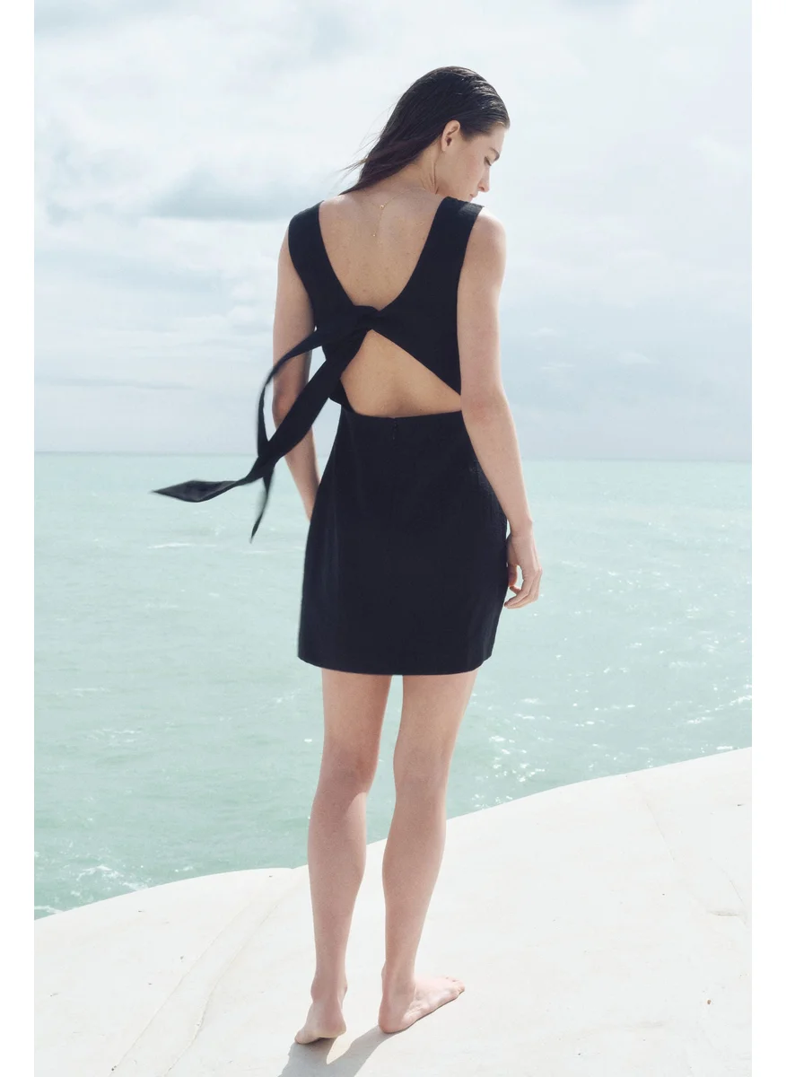 H&M Bow-Back Dress