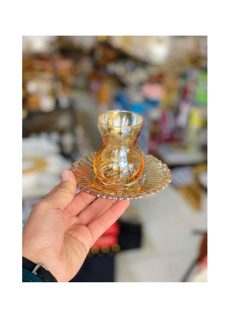 طقم استكانة زجاج  بالطبق 12 قطعه لون عسلي  (6 استكانه + 6 طبق حامل للاستكانه)  - Image 3