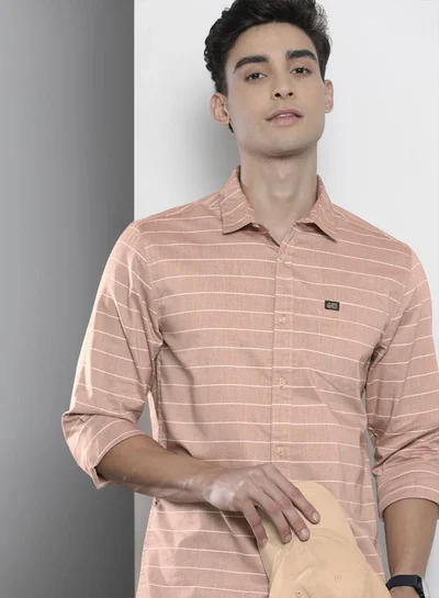 The Indian Garage Co Men Slim Fit Striped Full Sleeves Cutaway Collar Casual Shirt