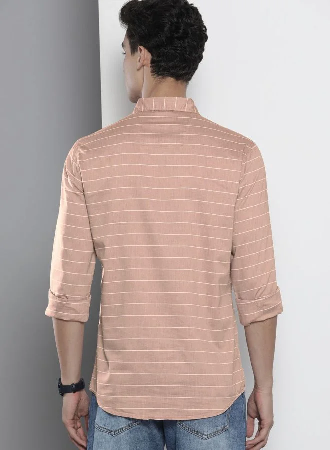 The Indian Garage Co Men Slim Fit Striped Full Sleeves Cutaway Collar Casual Shirt