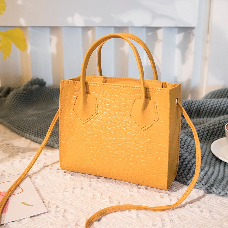 Fashion Crocodile Pattern Single Shoulder Crossbody Handbag For Women 2025 Versatile Niche Texture Trendy Small Square Bag - Image 3