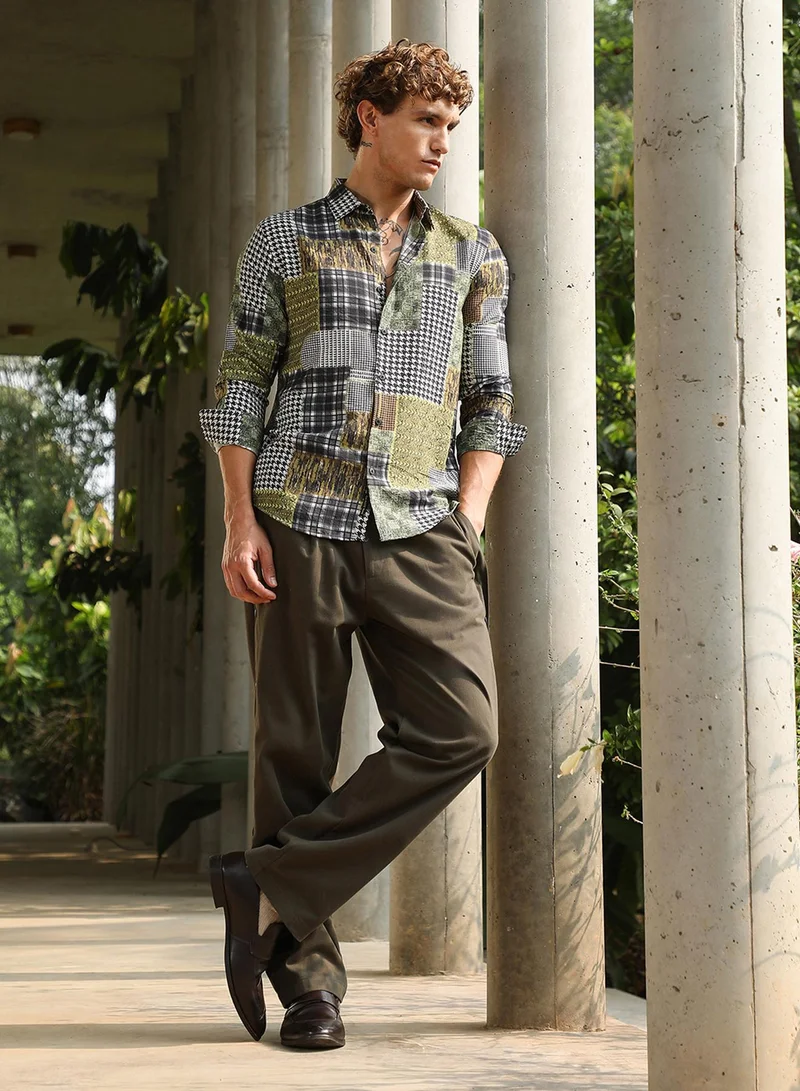 Campus Sutra Campus Sutra Men's Olive Green Houndstooth Block Shirt For Casual Wear | Spread Collar | Long Cuffed Sleeves | Button Closure | Shirt Crafted With Comfort Fit For Everyday Wear