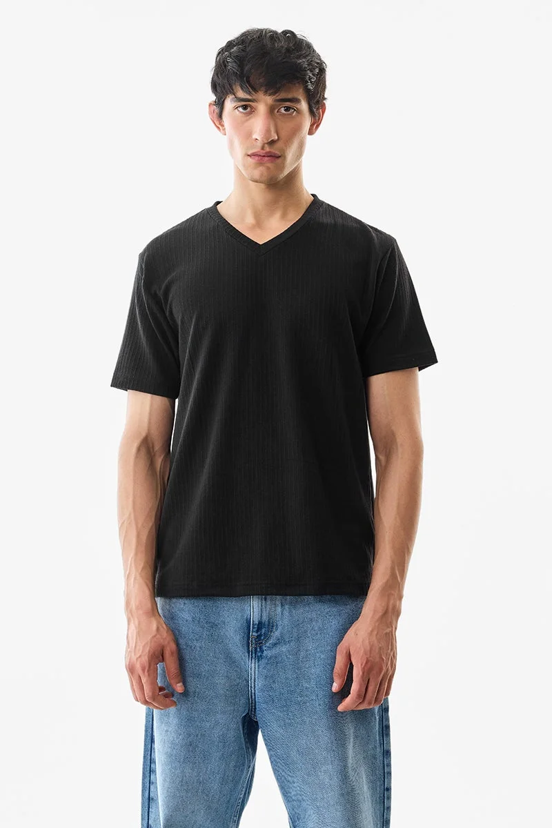 سنيتش تيشيرت بياقة على شكل حرف  بقصة منتظمة ومرونة