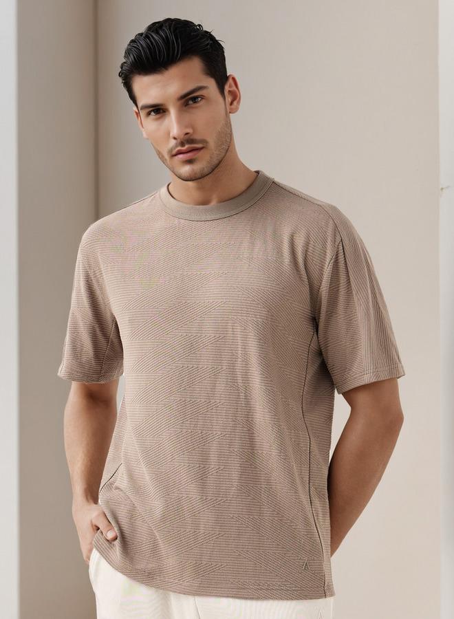 آكتف تيشيرت بياقة دائرية بنقش جاكار - Image 1