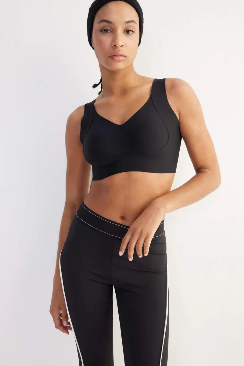 Defacto  DeFactoFit V Neck Heavy Fabric Sports Bra for Women | Best Price UAE