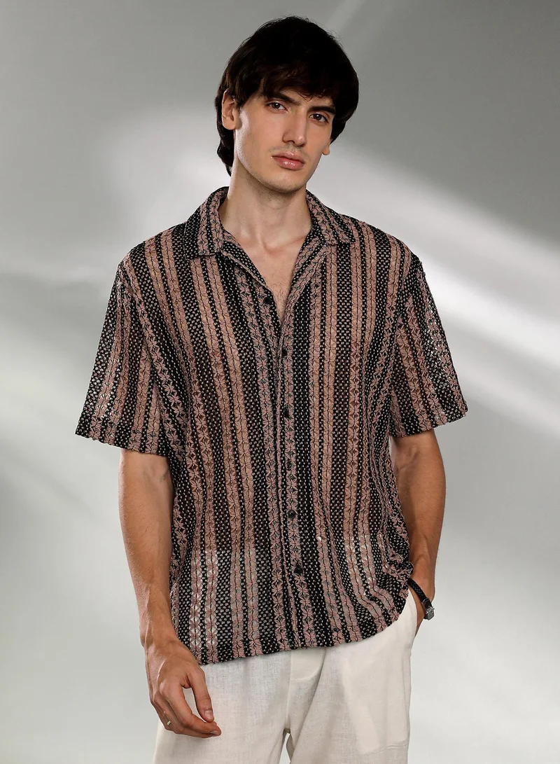 كامبوس سوترا قميص رجالي كبير الحجم منسوج متعدد المسارات باللونين البيج البندقي والأسود منتصف الليل