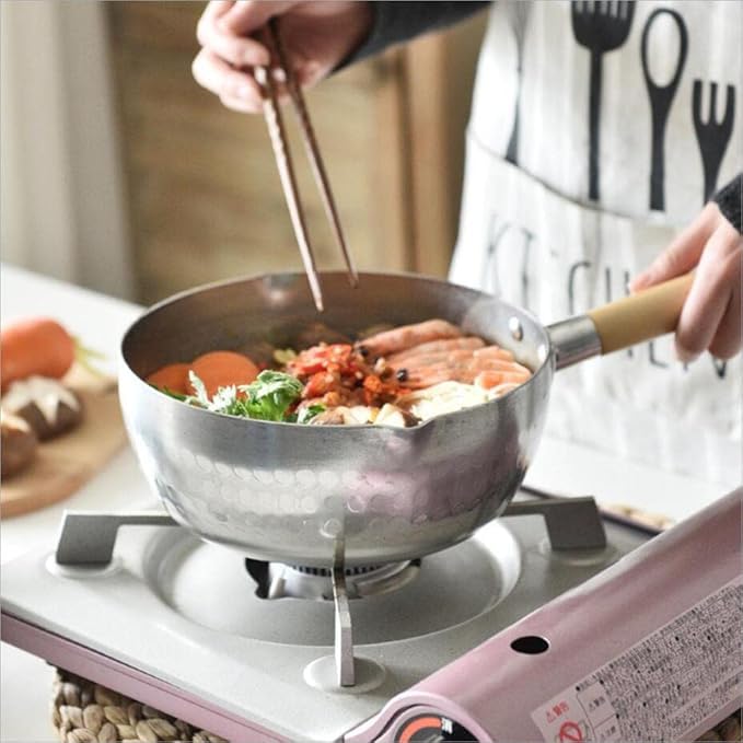 TRADY Stainless Steel Hammered Saucepan with Wooden Handle – Multipurpose Deep Pan for Boiling, Heating, Milk, Tea, Soup & Everyday Cooking - Image 4