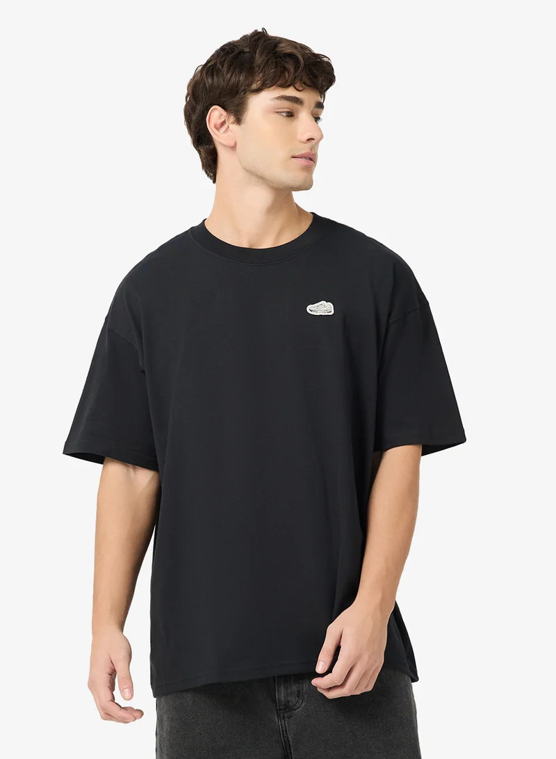 نايكي تيشيرت نسائي فوميرو بتصميم رقعة