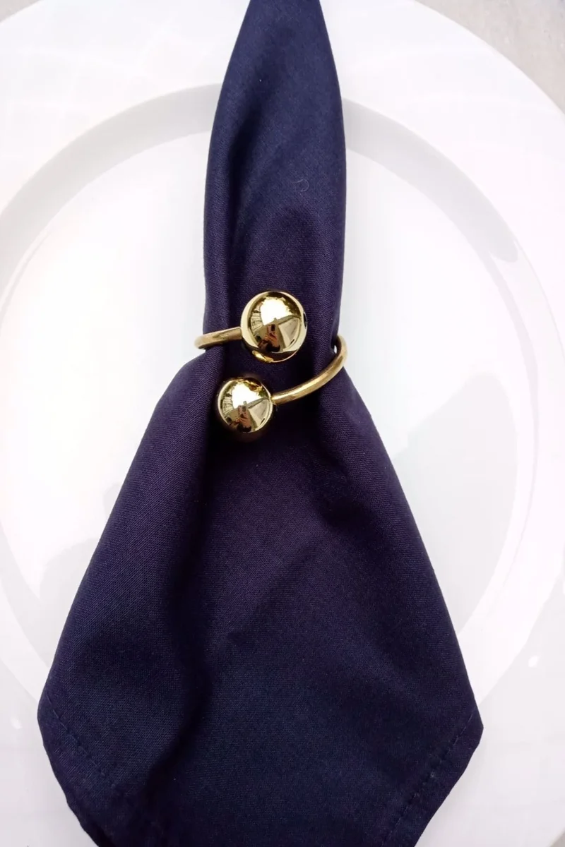 Emtory Home Napkin ring with 12 gold metal rings with shiny gold beads